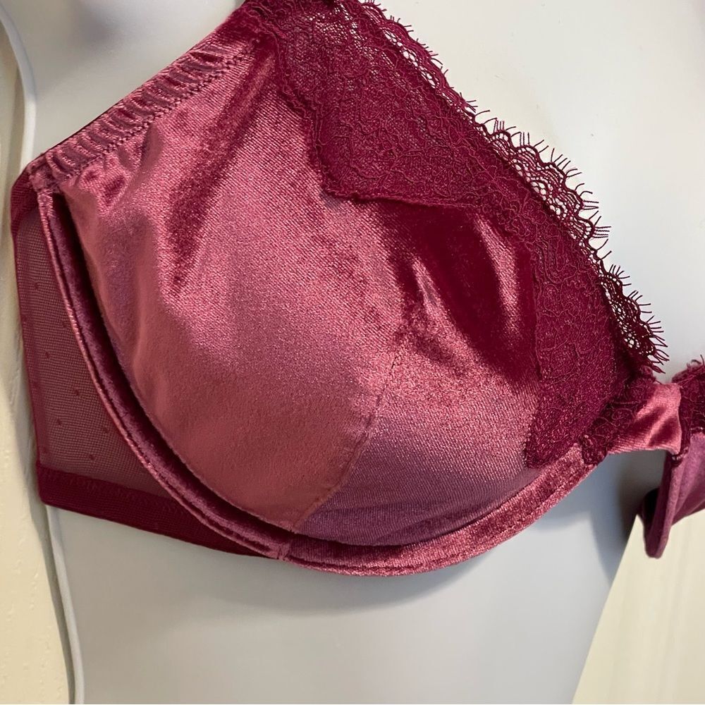 Victoria’s Secret Unlined Demi Velvet Lace and Polkadot Bra Wine Color 34DDD - Picture 2 of 11